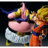La figurine de Goku Super Saiyan 3 est vendue séparément